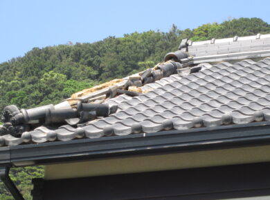 見逃すと危険！地震後に多い屋根トラブルと対処法【屋根業者が解説】